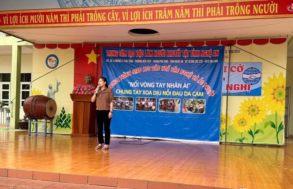 Giao lưu “Nối vòng tay lớn” tại trường Tiểu học Kim Đồng